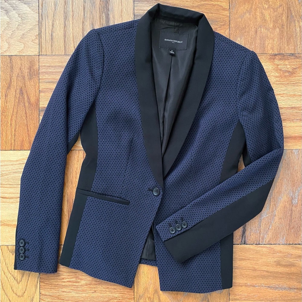 BR Factory Women’s Navy and Black Blazer